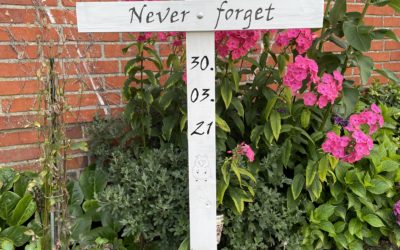 Gedenkstätte Alt Tellin – Kreuzaktion – Vielen Dank der Facebook-Gruppe „Versteigung für den Tierschutz“