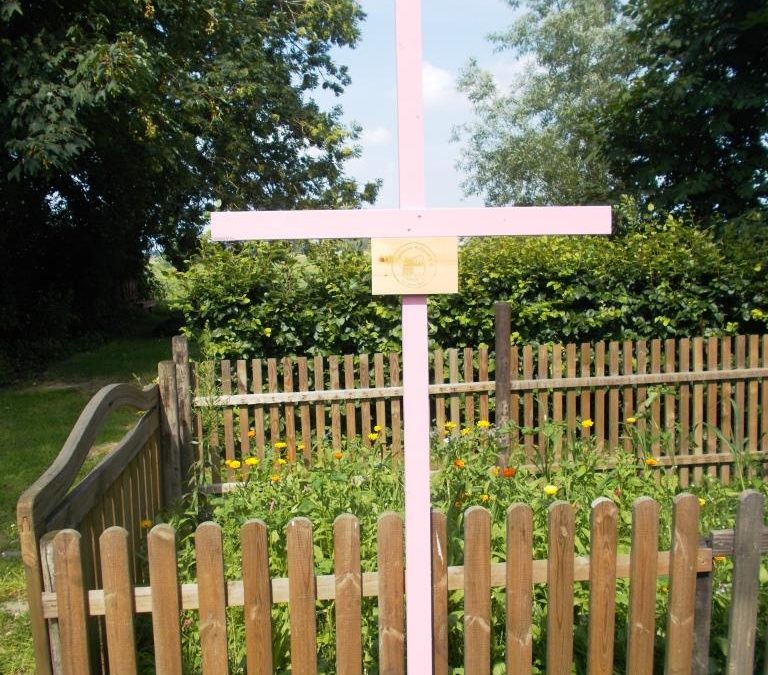 Gedenkstätte Alt Tellin – Kreuzaktion – Vielen Dank Tierhilfe Hoffnung e. V. (das größte Tierheim der Welt)