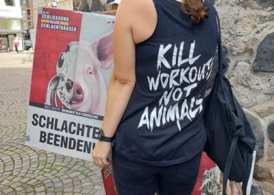 ARIWA Schließung aller Schlachthäuser - Schweineleben war dabei - Mitglied Conny